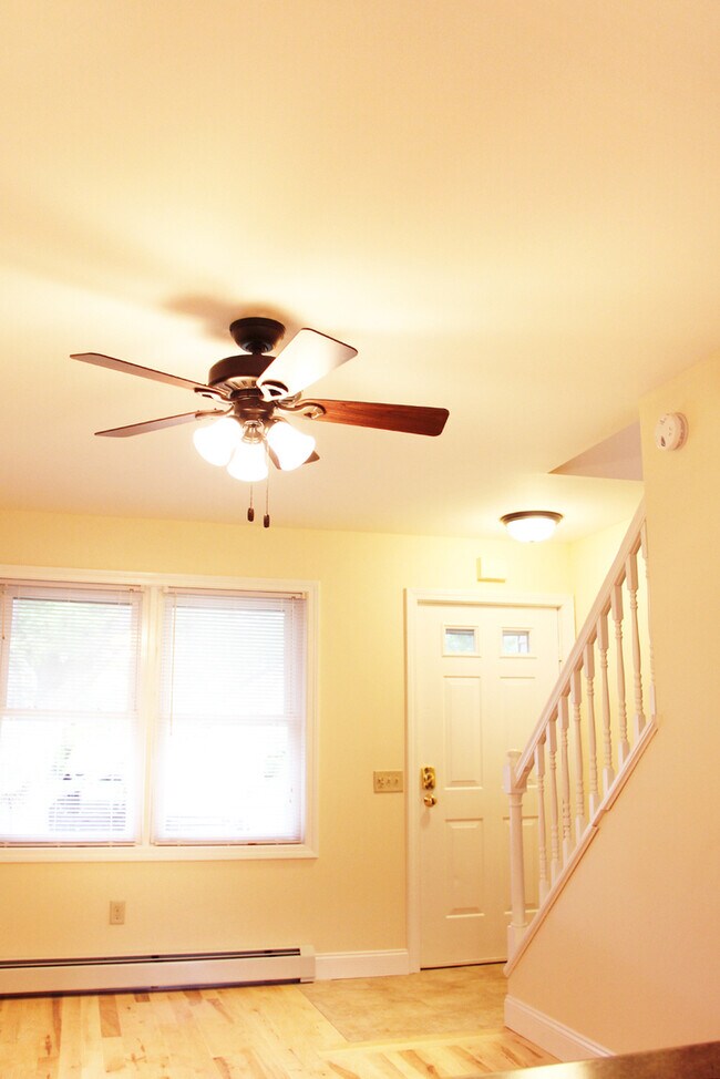 53 St Mary's St unit 1, Burlington, VT 05401 - photo 2