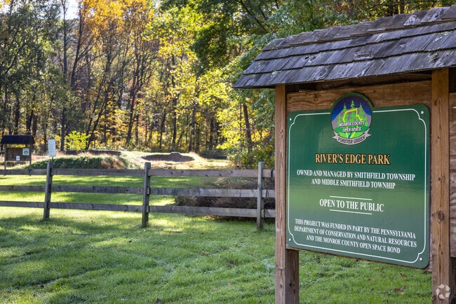River's Edge Family Bike Park in Minisink Hills, PA, features a family-friendly pump track.