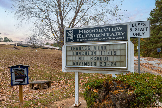 Brookview Elementary School is located in East Point, Georgia.