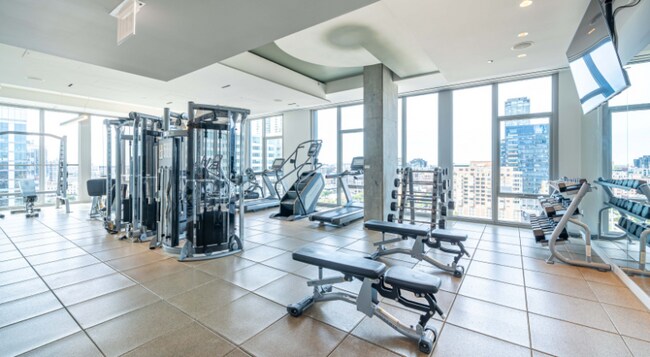 172 N Desplaines St, Chicago, IL 60661 - photo 6