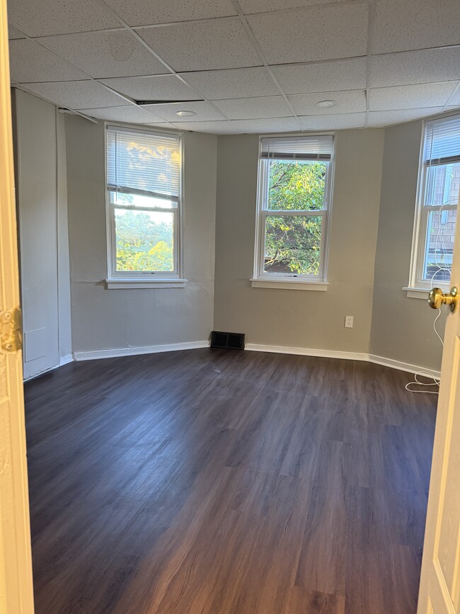 1st level bedroom #2