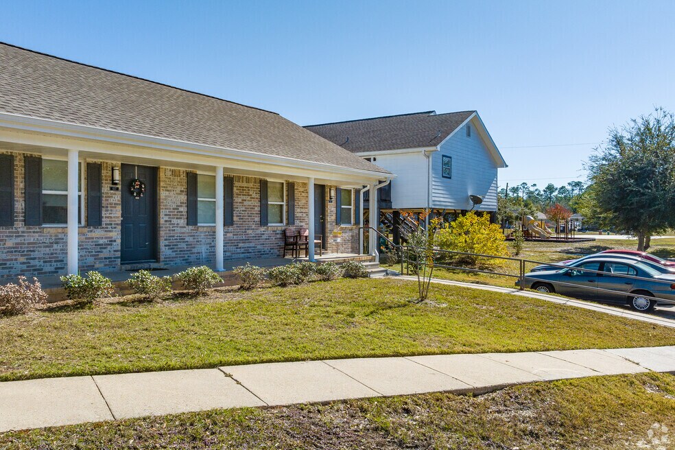 Camille Village Apartment Homes 640 Hurricane Cir, Pass Christian, MS