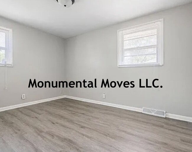 1808 Woodbine Dr, Anderson, IN 46011 - photo 4