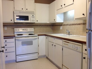 7601 W 101st St Unit 115, Minneapolis, MN 55438