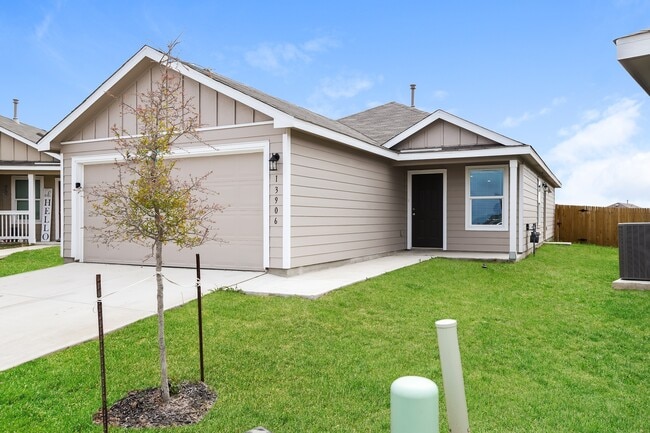 4323 Fluvial Cir, San Antonio, TX 78223 - photo 2