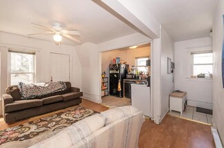 2303 Olive St Unit 5, Cedar Falls, IA 50613