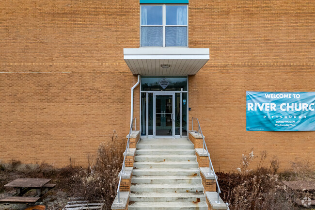 Enter St Agnes School and see what makes this place great.