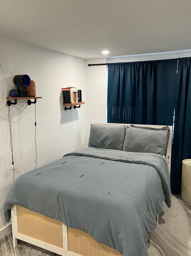 814 Franklin Rd unit B, West Palm Beach, FL 33405 - photo 7