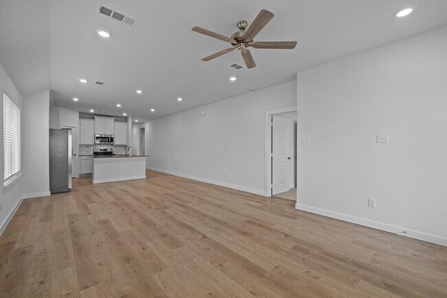 31730 Autumn Spur Ln, Hockley, TX 77447 - photo 7