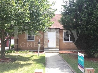 123 Keller Ave, Waukegan, IL 60085