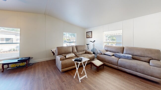 450 E Bradley Ave unit 121, El Cajon, CA 92021 - photo 2