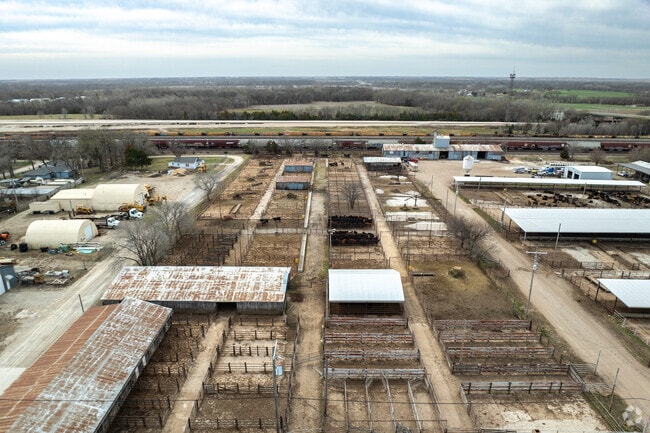 Emporia's primary industry revolves around cattle farming and agriculture.