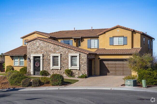 Enjoy panoramic views from Sky Ranch’s Spanish-style homes.
