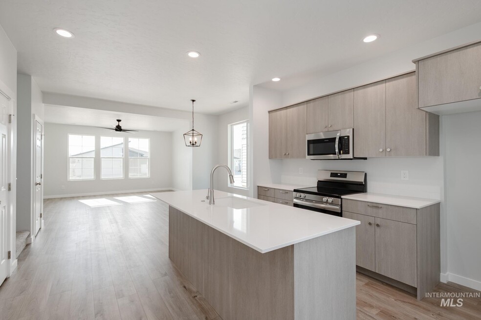 3016 E Boulder Basin Dr, Kuna, ID 83634 - photo 1