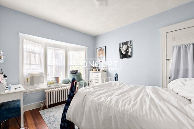 115 Pearson Rd unit 2, Somerville, MA 02144 - photo 4