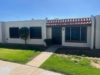 4606 W Desert Crest Dr, Glendale, AZ 85301