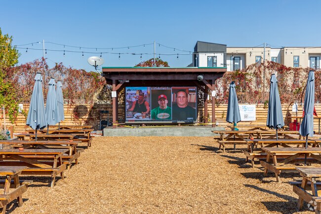 The Old Man Bar features an outdoor patio with space for live music.