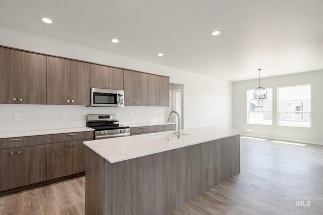 3823 E Jamestown Dr, Nampa, ID 83686 - photo 4