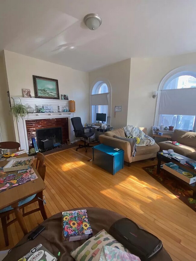 2 Ware St, Cambridge, MA 02138
