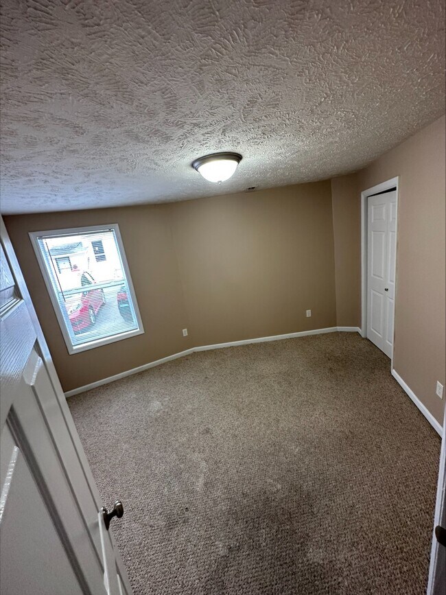 401 S Busey Ave unit 1, Urbana, IL 61801 - photo 5