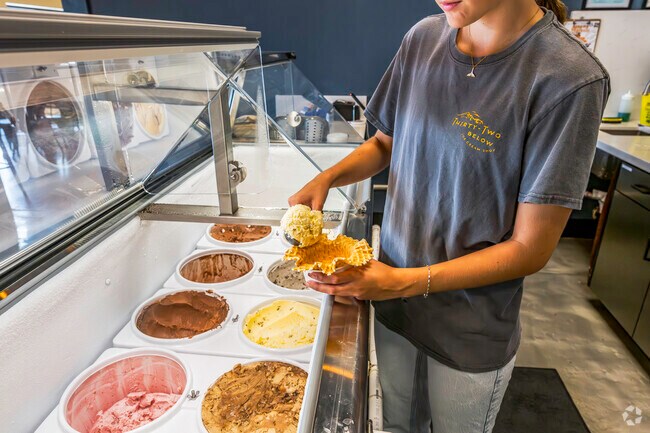 32 Below serves up tasty waffle cones and bowls with the best ice cream in Twinview.
