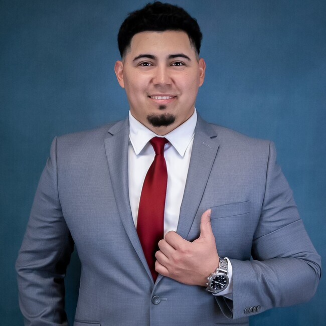 Agent Photo