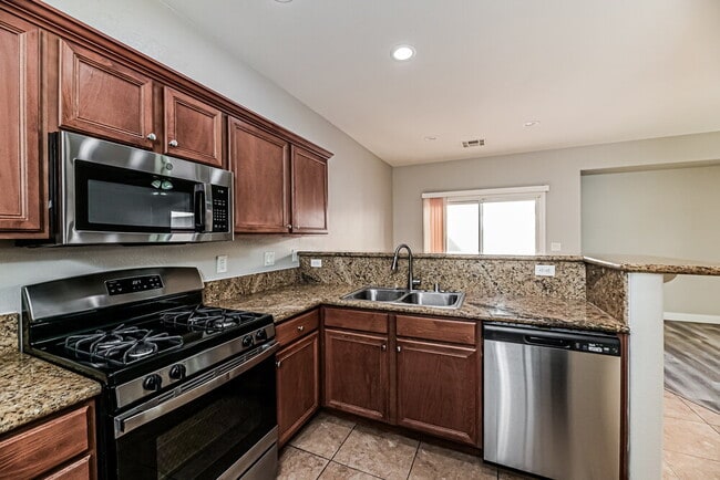 932 Maple Pines Ave, North Las Vegas, NV 89081 - photo 7