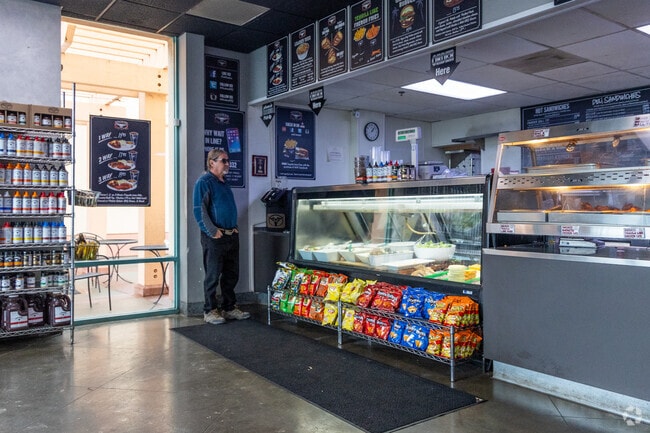 Kinder's in Central has amazing BBQ food.