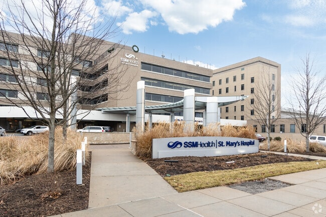 St Mary's Hospital is nearby Clayton Tamm.