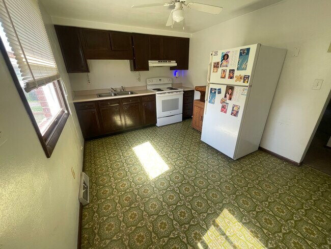 155 Garfield Way, Follansbee, WV 26037 - photo 5