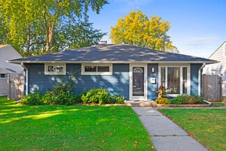 1036 Pitner Ave, Evanston, IL 60202