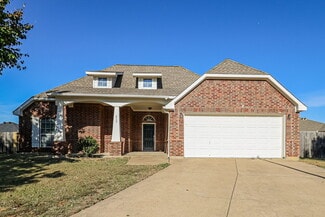 217 Ute Creek Ct, Burleson, TX 76028