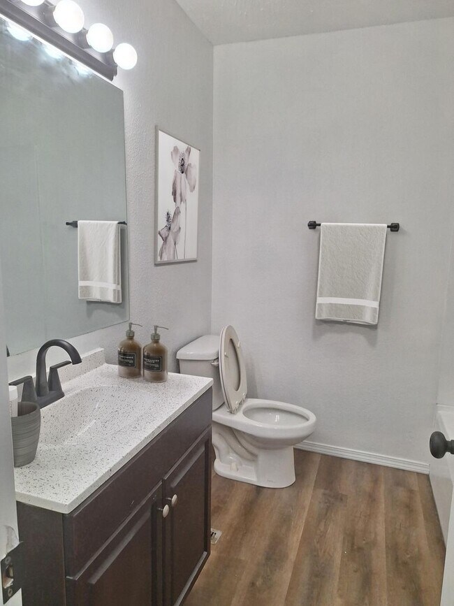 Fairfield Village, Springfield, MO 65807 - photo 7