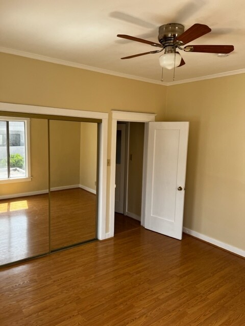 Bedroom1 doorside
