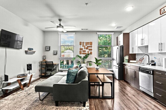 455 14th St NW unit ID1343903P, Atlanta, GA 30318 - photo 2