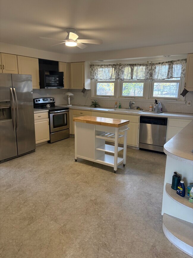 644 Rosenthal Ave, Gibbstown, NJ 08027 - photo 7