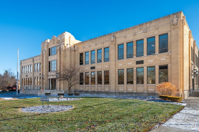 Fort Wayne's John S. Irwin Elementary School has 297 students.