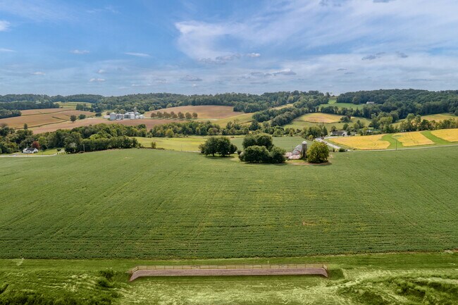 Living at Creekside is the best of both worlds! Enjoy the peace and beauty of rural life, while still living just moments from everything you need. Schedule your appointment to learn more.