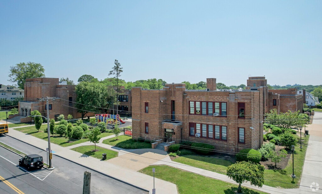Downtown New Rochelle: Jefferson Elementary School: Providing the highest quality of education.