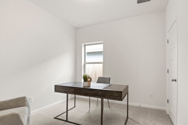 1648 Esplanade Pkwy, San Marcos, TX 78666 - photo 3