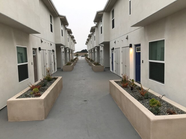 2225 241st St, Lomita, CA 90717 - photo 4