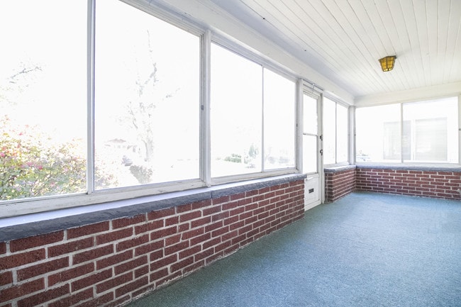 3531 Hazelhurst Ave, Toledo, OH 43612 - photo 2