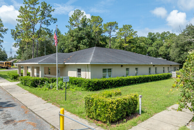 Silver River Mentoring And Instruction is a small alternative school in Ocala.