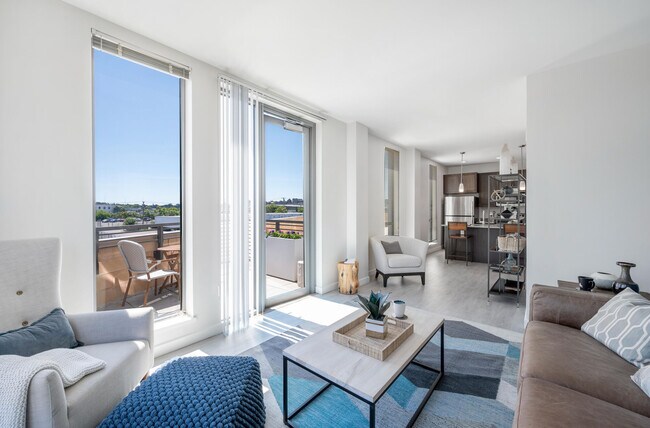 Flats on D, Boston, MA 02210 - photo 4