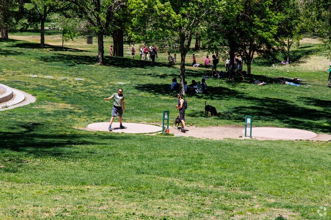 You will always see many activities going on around Roosevelt Park.