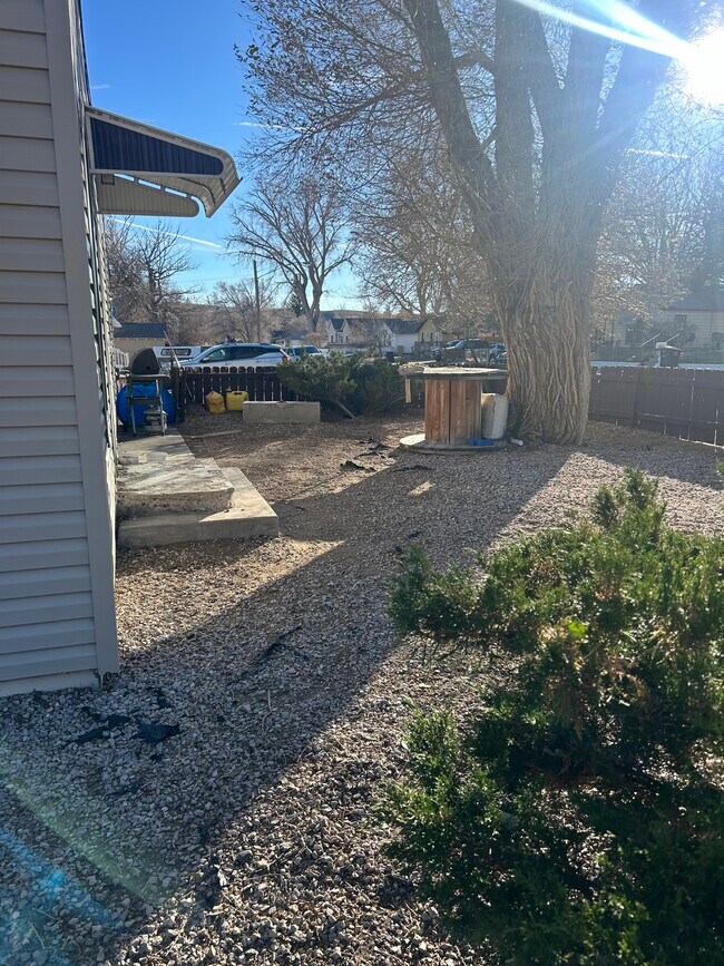 816 Alder St unit 816, Rawlins, WY 82301 - photo 3