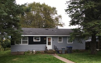 2206 Springvale Ct, Duluth, MN 55811