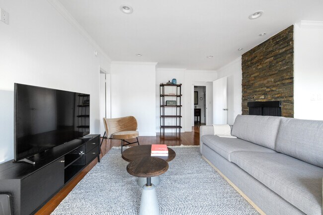 11908 Dorothy St unit ID10572A, Los Angeles, CA 90049 - photo 3