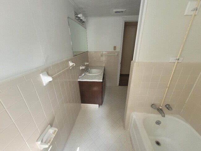 2305 Webster St unit B, Liberty, TX 77575 - photo 3