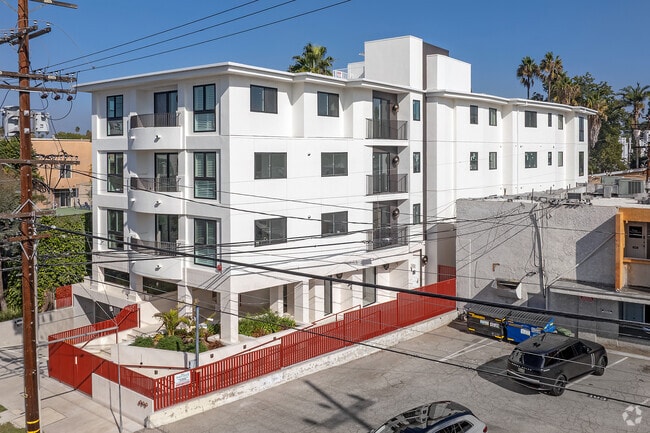 The Georgian Studio City, Studio City, CA 91604 - photo 2